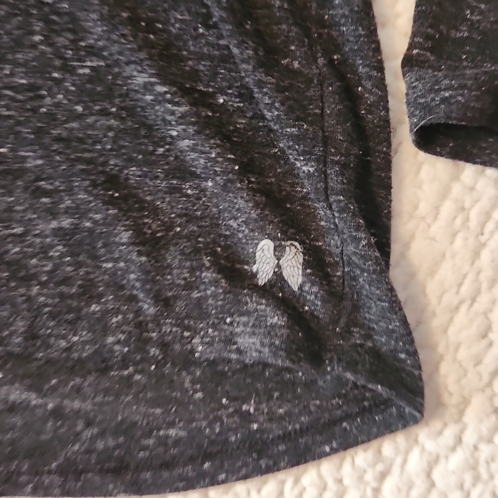 Victoria's Secret Loungewear Long Sleeve Top And Cropped Sweatpant Joggers Set - Picture 3 of 12